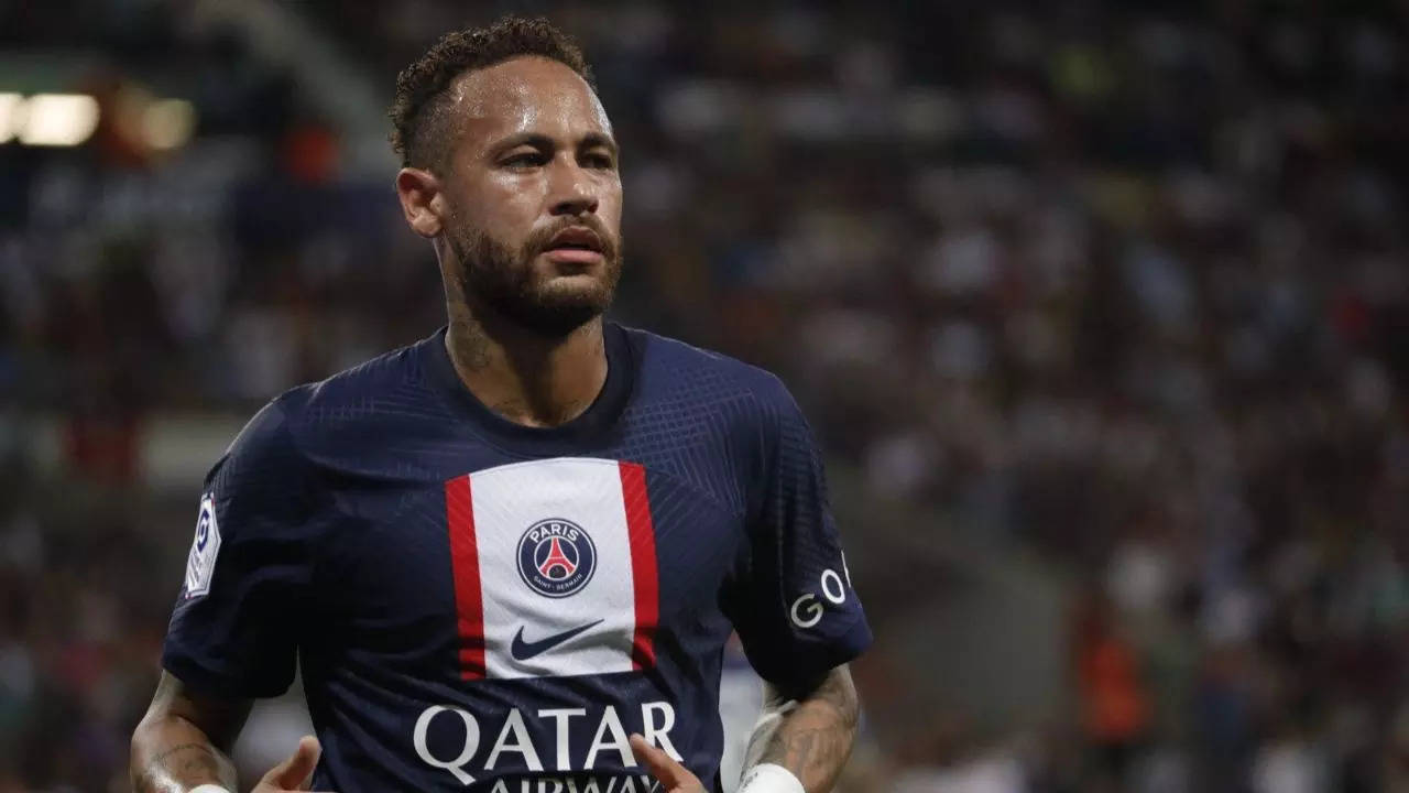 PSG_English Neymar goal vs Toulouse Ligue 1 Twitter photo