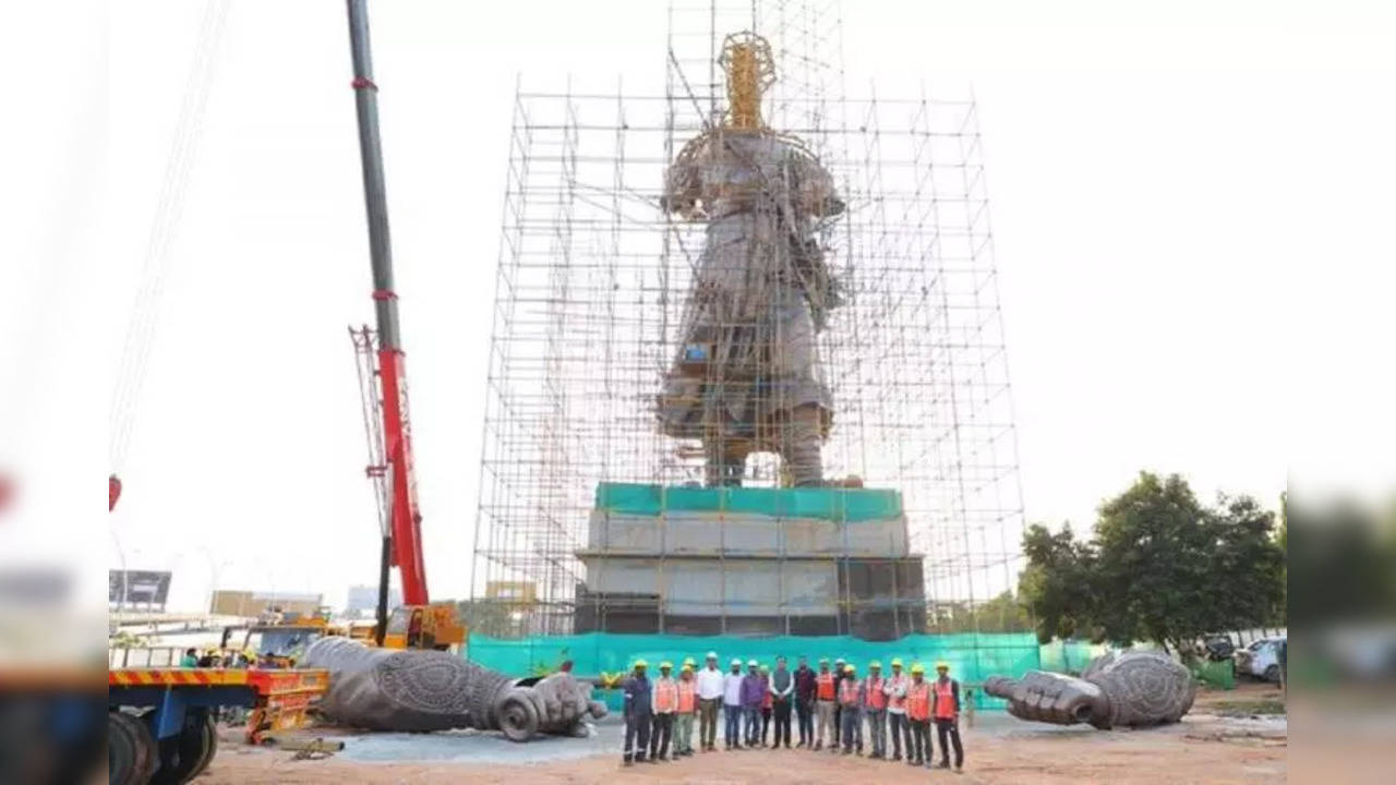 KEMPEGWODA STATUE AT BENGALURU AIRPORT  CREDIT IANS