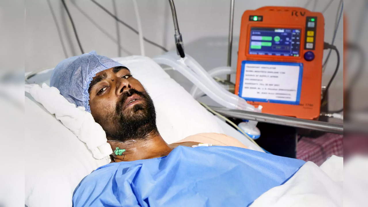 Rajouri: Pakistani terrorist Tabarak Hussain (32) undergoes treatment at Rajouri...