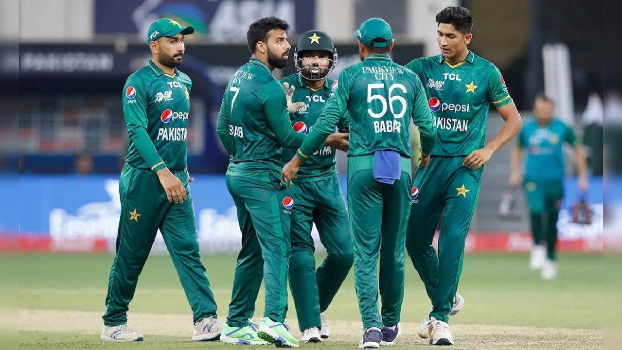 Babar Azam dedicates Asia Cup win over India to 'all those people back ...