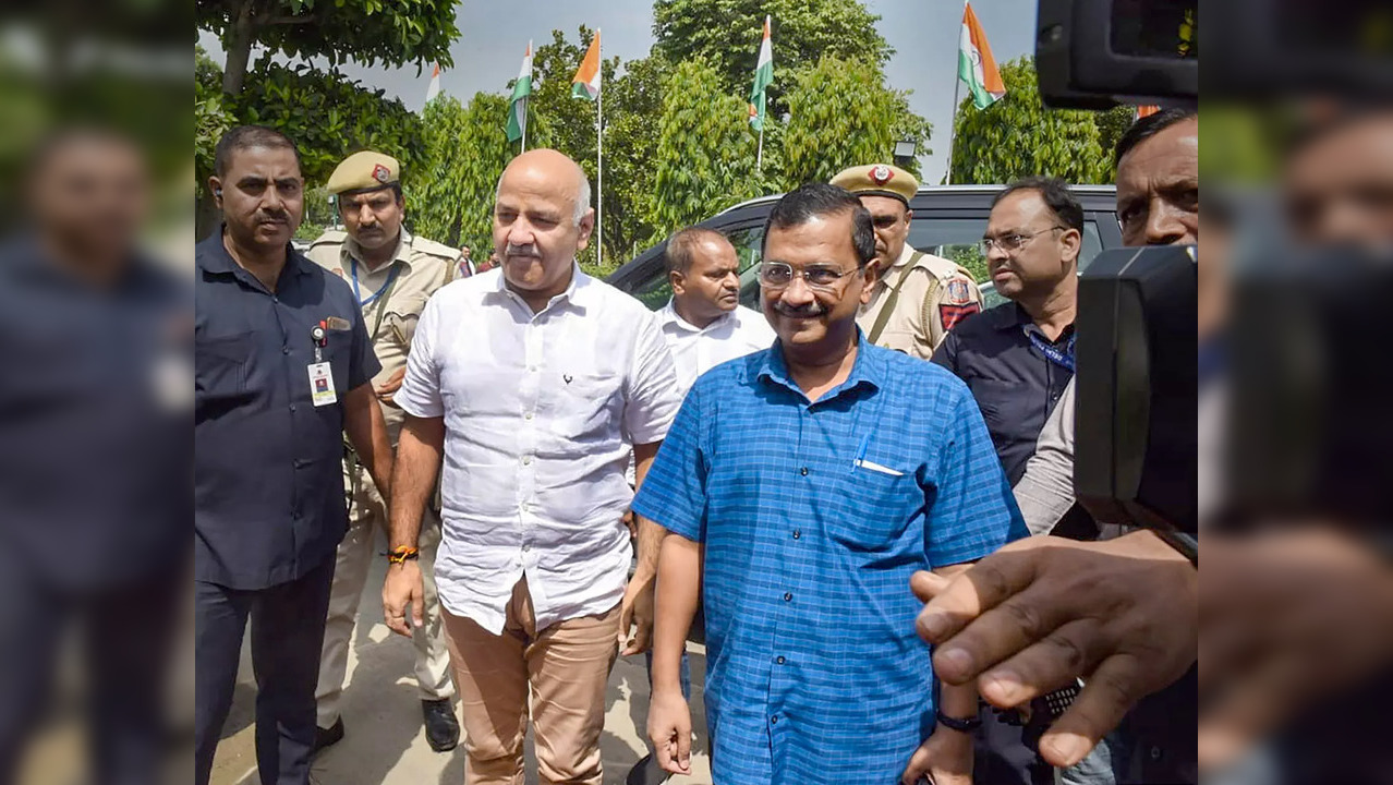 Delhi CM Arvind Kejriwal and his deputy Manish Sisodia