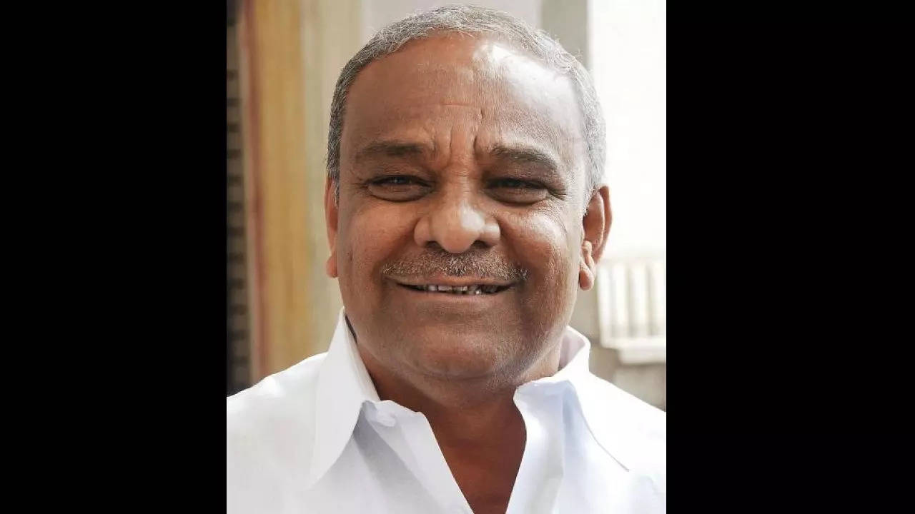 ​Karnataka Minister of Forests Umesh Katti​ passed away after a heart attack