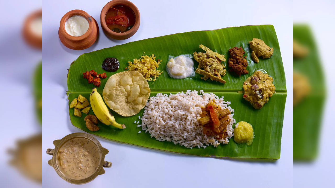 The traditional Sadhya meal of Onam is everything balanced and healthy which is ideal for all as it includes all essential macronutrients in one – from carbohydrates to proteins, from fibre to fats.