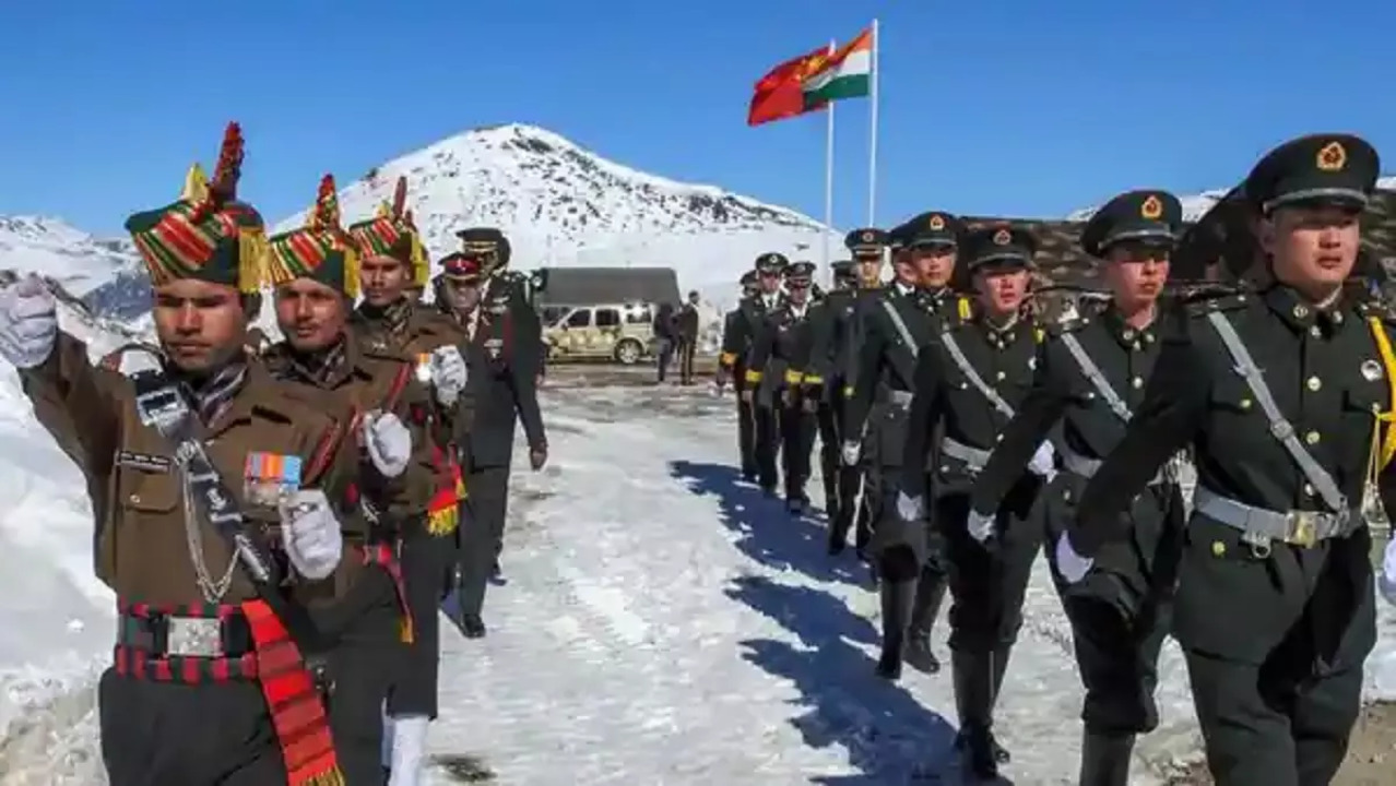 Indian and Chinese troops