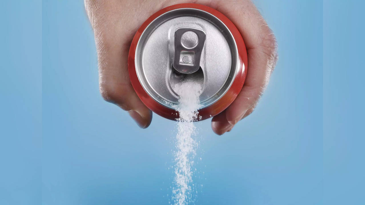 A new study has found a link between consumption of artificial sweetener, generally found in dietary beverages, and increased cardiovascular disease risk like stroke.