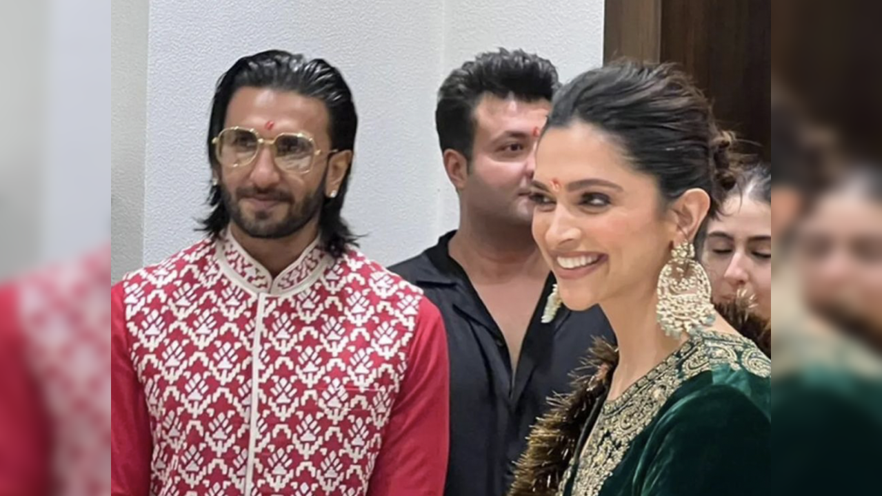 Ranveer, Deepika, Sara