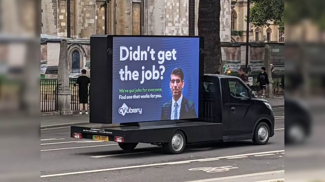 CV Library's ad featuring Rishi Sunak's face next to the line 'Didn't get the job?' | Picture courtesy: Twitter/@alexofbrown