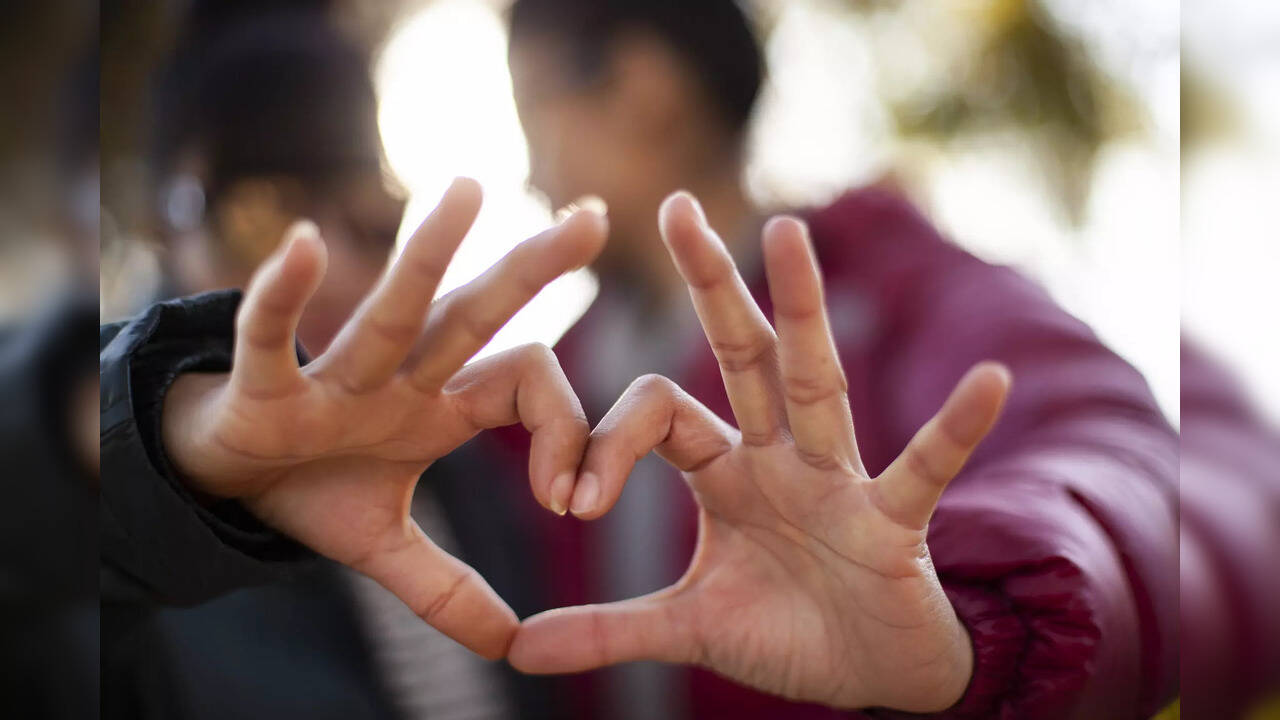 Put your fingers together A diamond test could be key to diagnosing