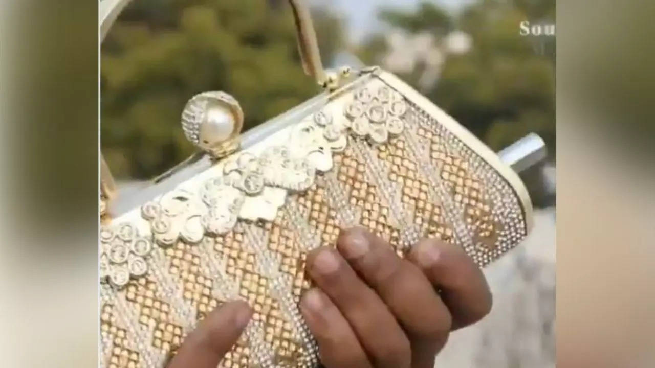Beige Pu Leather Athshree Designer Bridal Handbag at Rs 225/piece in Kanpur