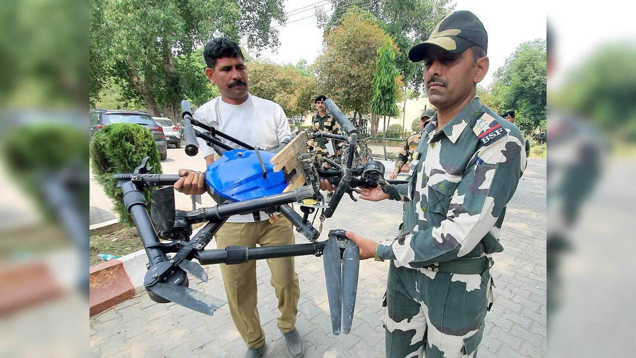 Pakistani drone spotted at International Border near Gurdaspur, BSF ...