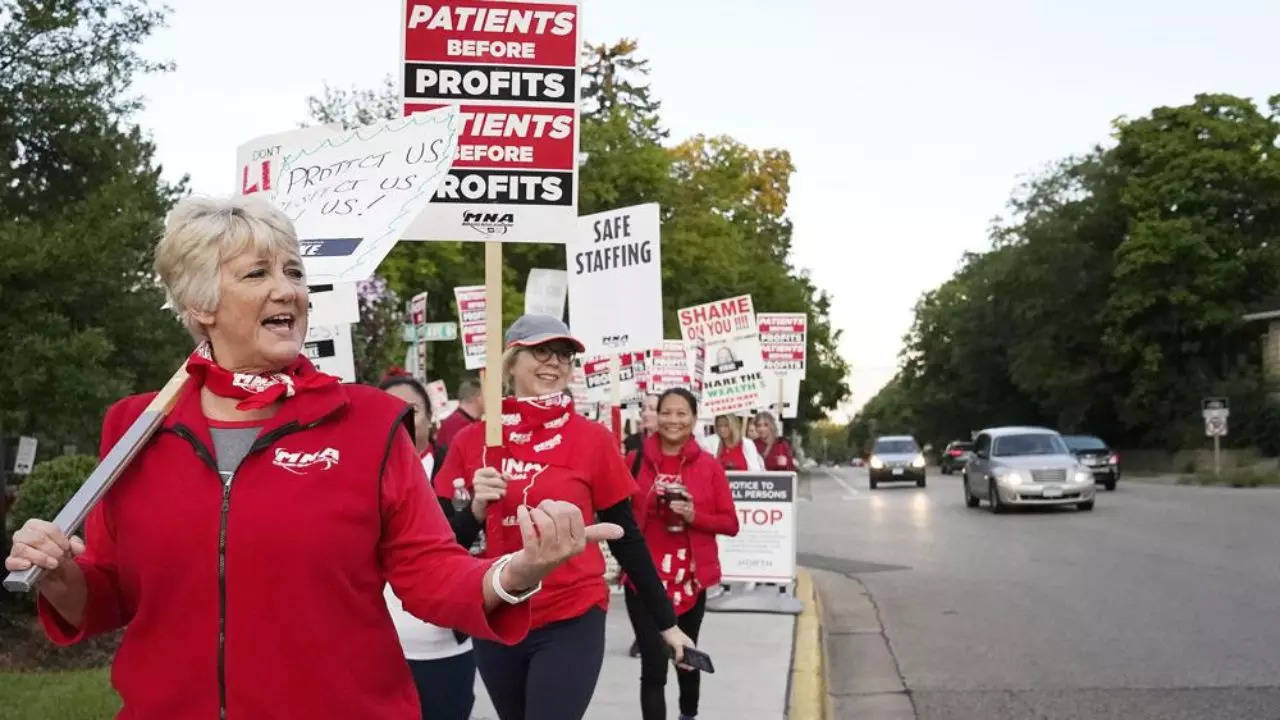 Nurses strike USA minnesota September AP photo