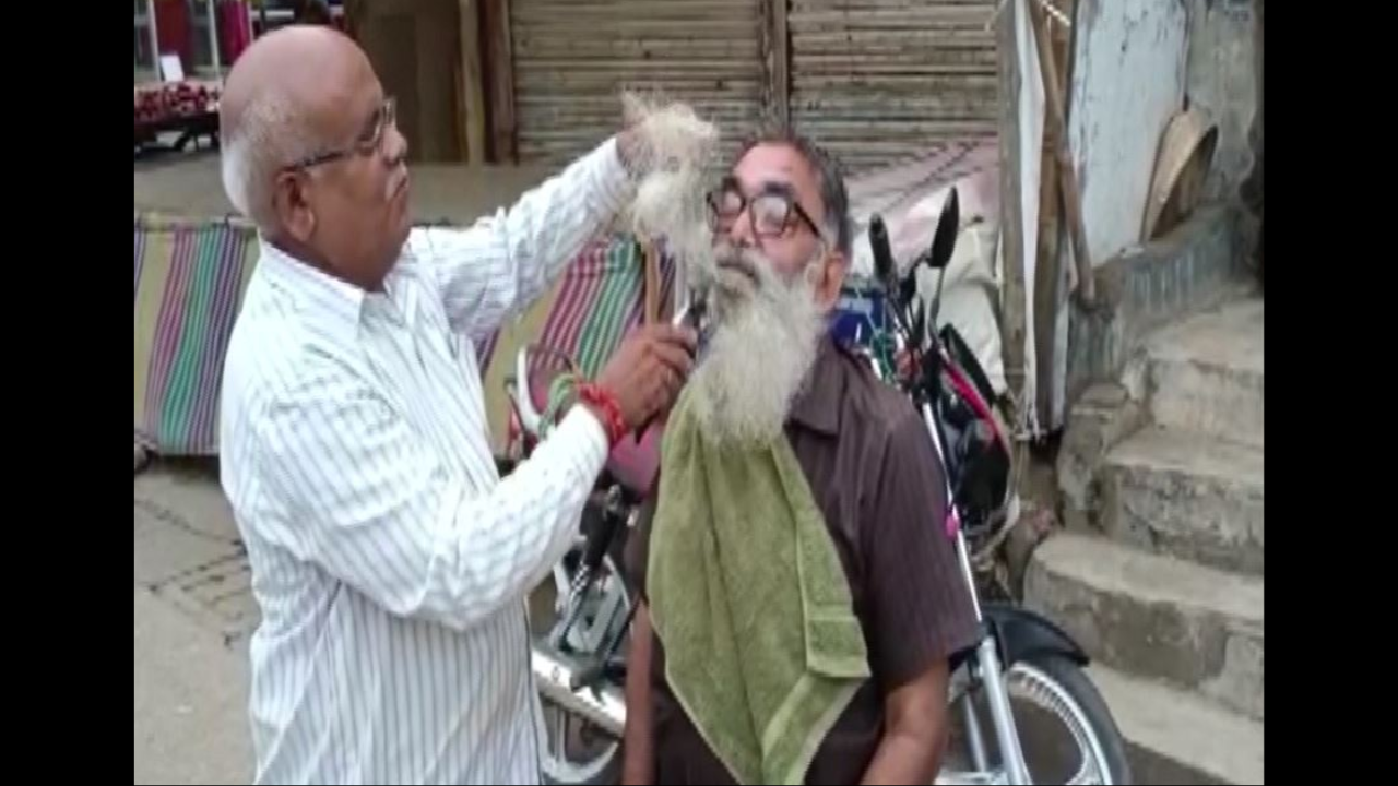 Chhattisgarh man shaves beard after 21 years as his wish is fulfilled