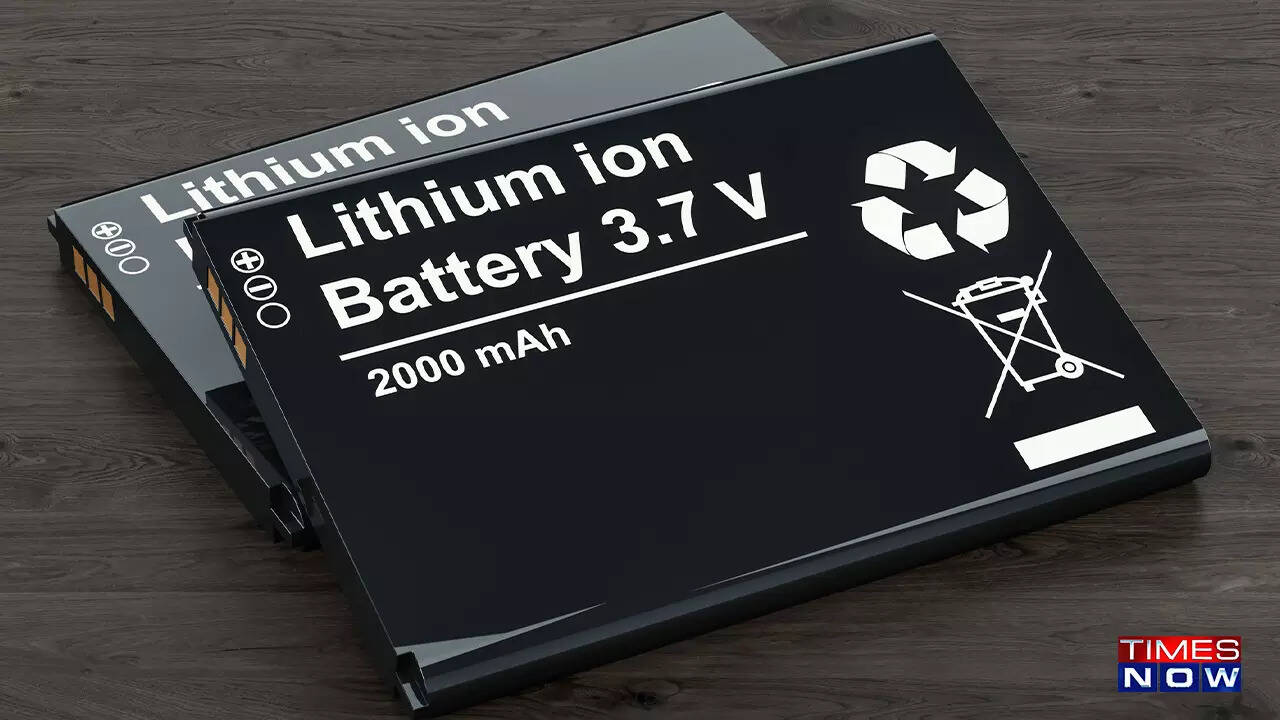 Why do Lithium Batteries catch fire? from EVs to Smartphones