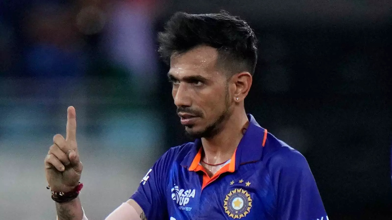 Yuzvendra Chahal is the only 'wicket-taking option' among spinners in Indian team for Aakash Chopra