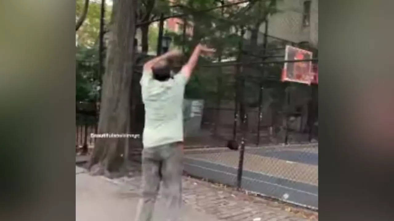 70-year-old plays basketball