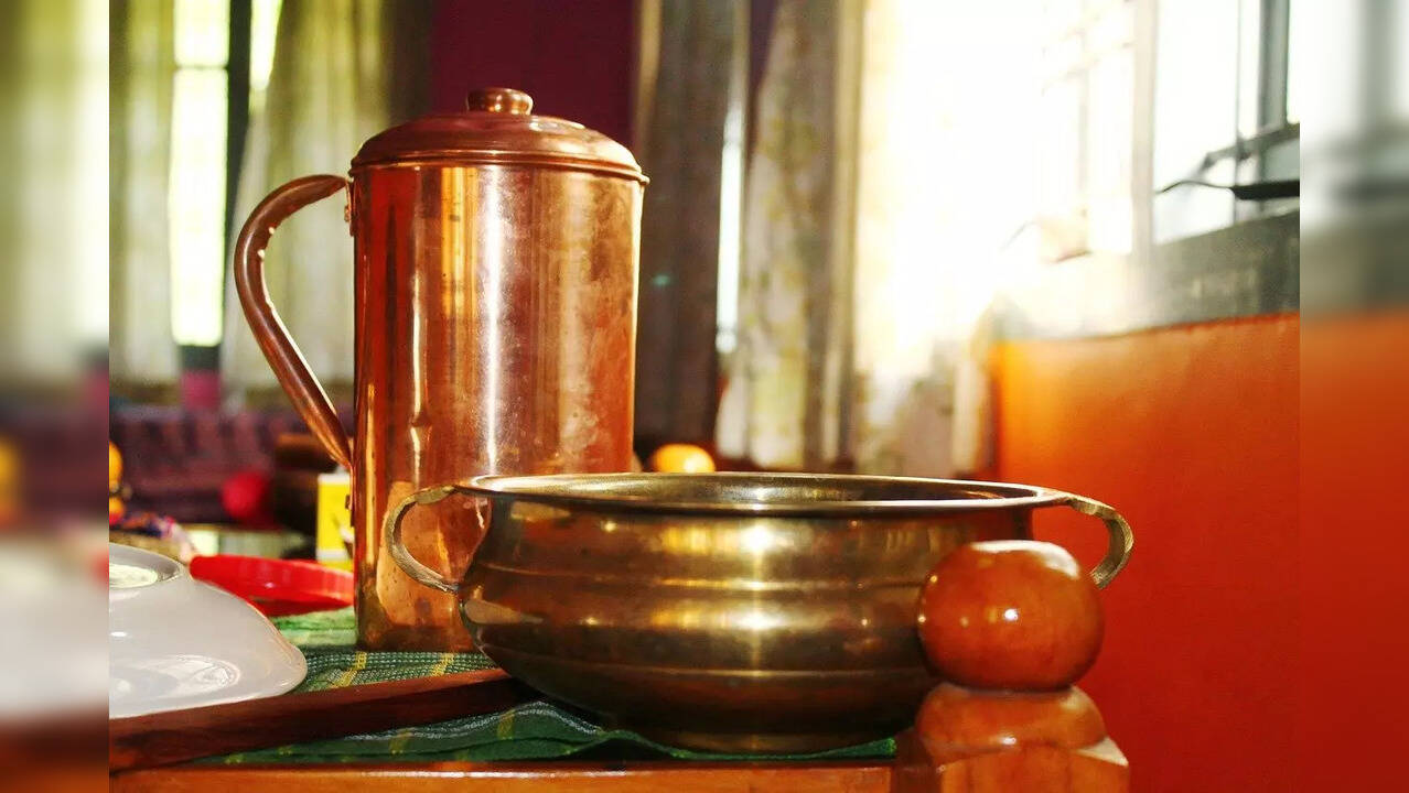 Benefits of drinking water stored in copper vessels, bottles Build