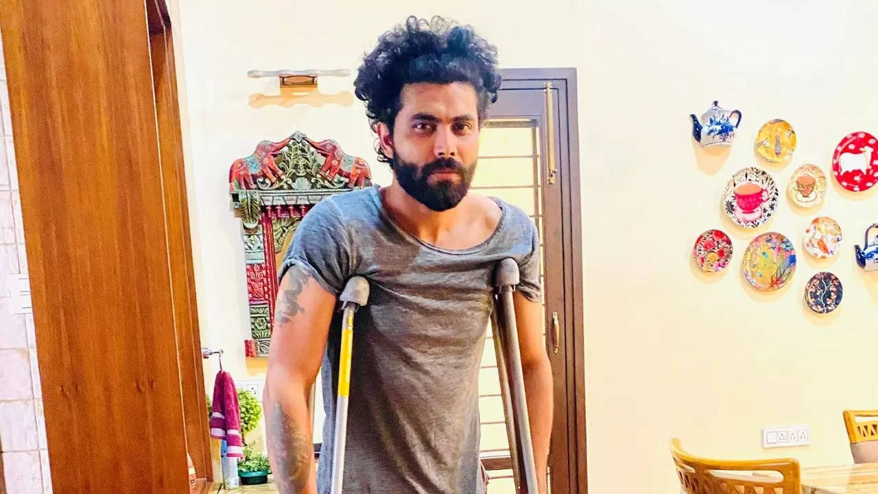 Ravindra Jadeja knee surgery