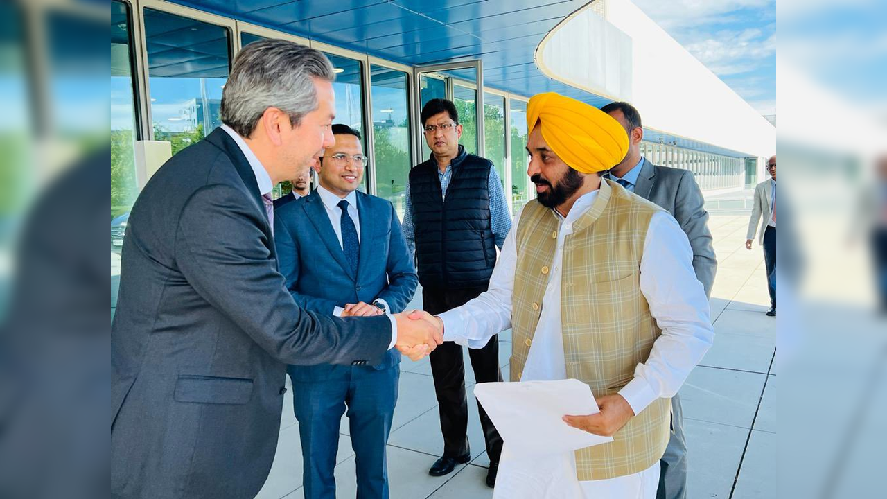 Punjab Chief Minister Bhagwant Mann meeting with BMW officials in Munich, Germany (Image: Twitter)