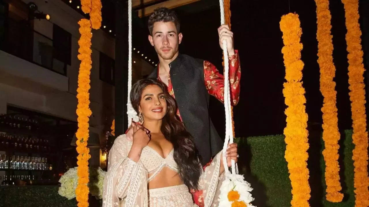 Priyanka, Nick jet off for vacation