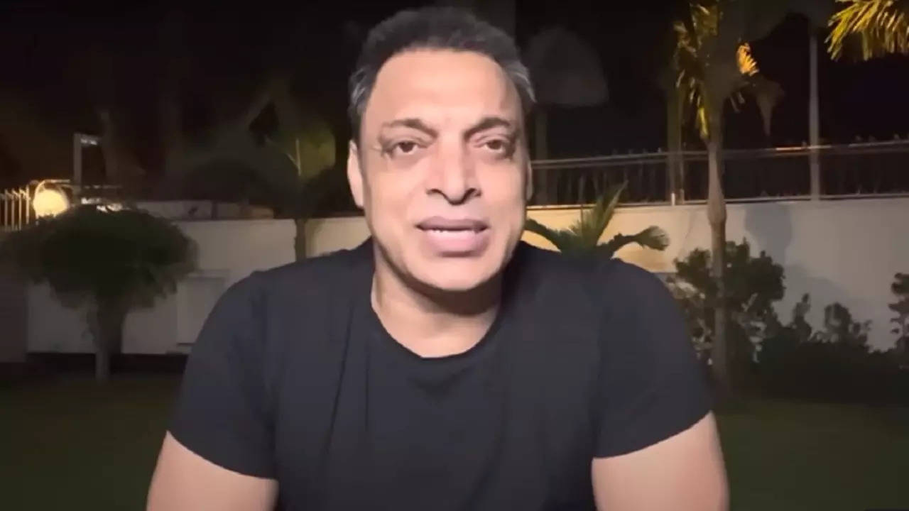 Shoaib Akhtar.