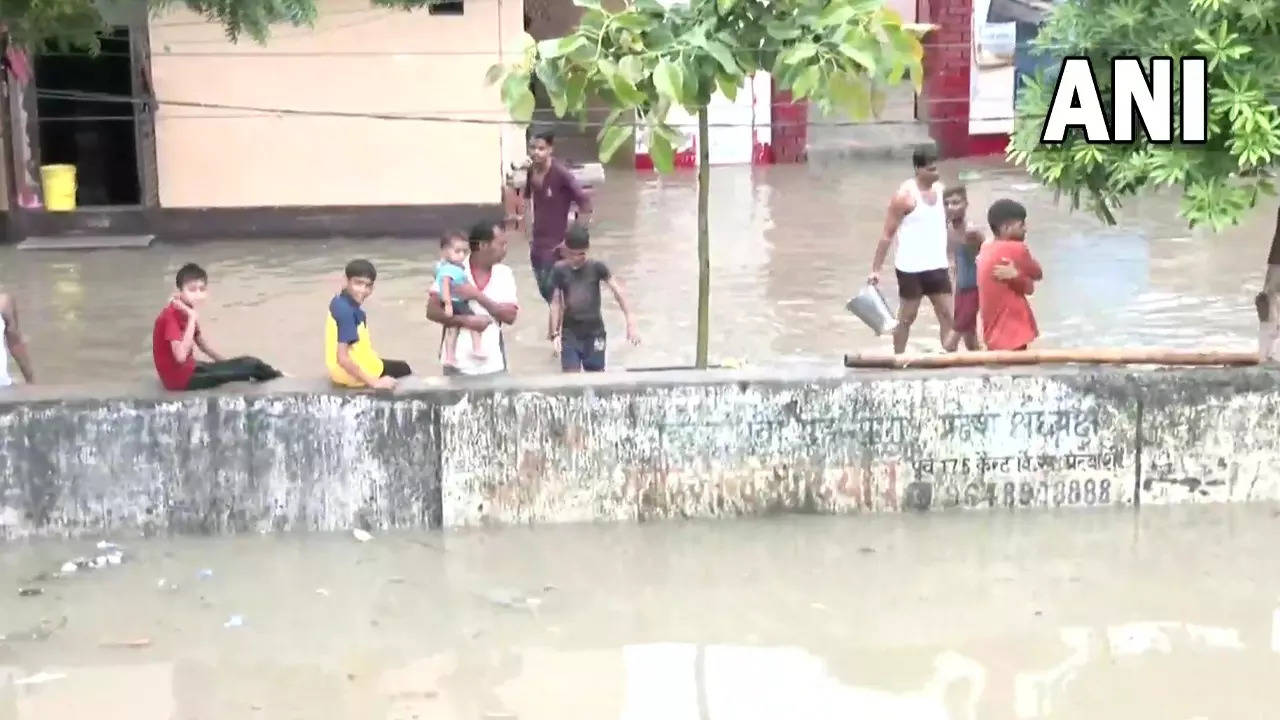 Lucknow rain.