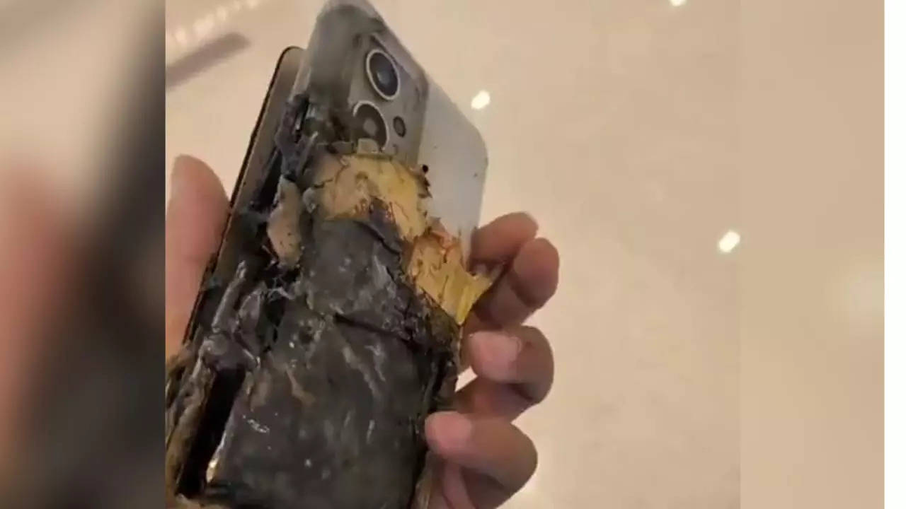 This is the second time a Redmi phone has reportedly exploded this week.