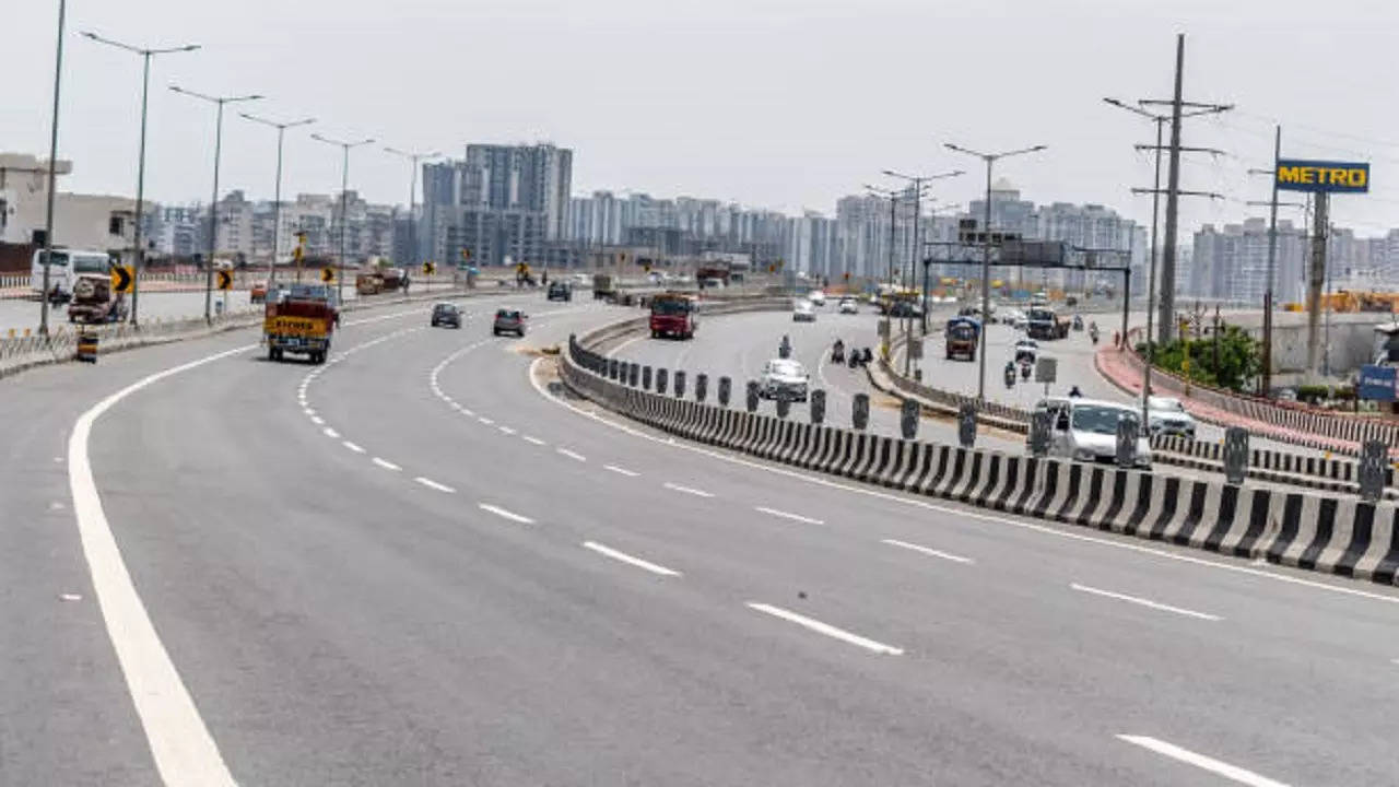 istockphoto-six lane highway