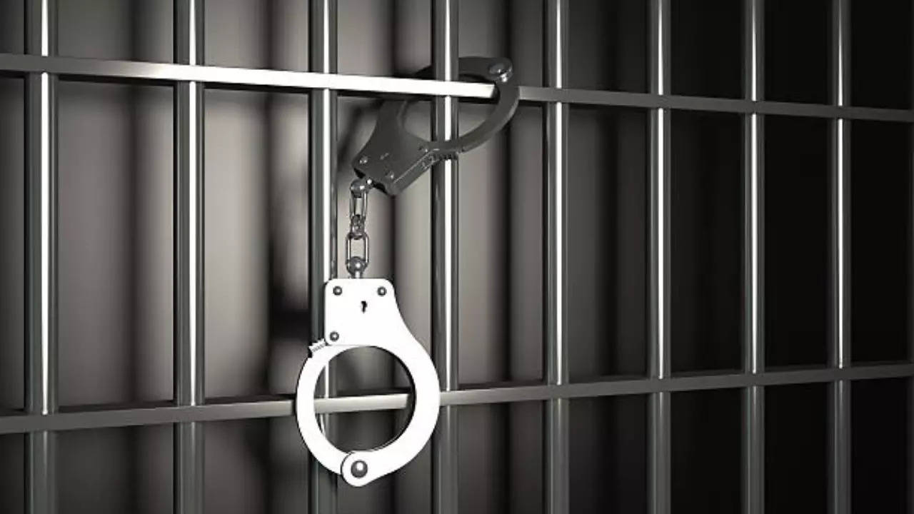 handcuff crime jail term arrest