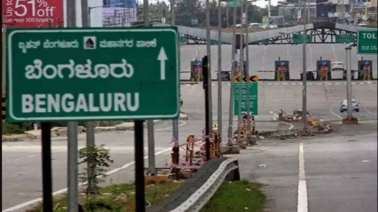 Walk down this road in Bengaluru to learn Kannada letters