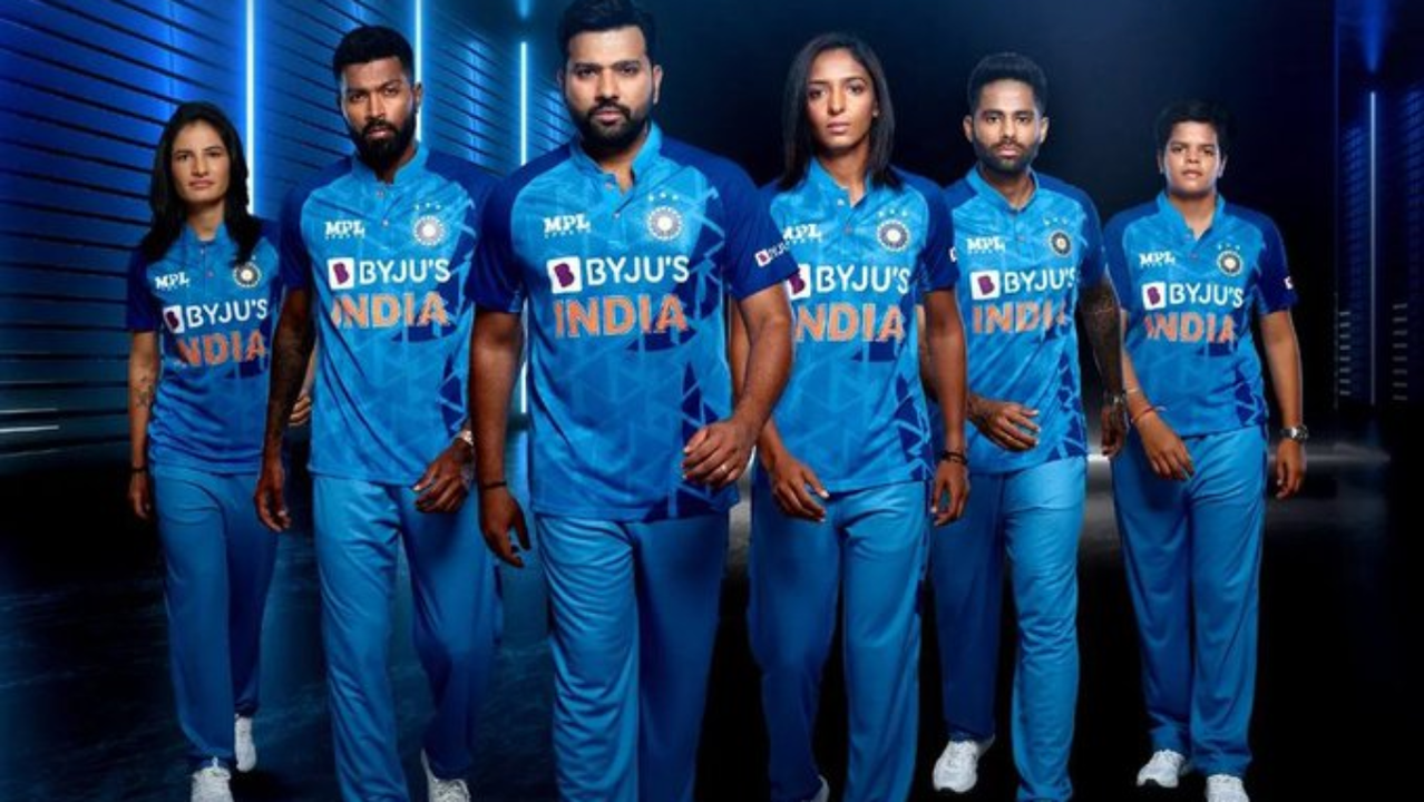 SL T20 WC Jersey: Sri Lanka Cricket RELEASES New jersey, Sri Lanka to DON  new Cool & STYLISH jersey for ICC T20 World Cup 2022 - CHECK Out - Inside  Sport India