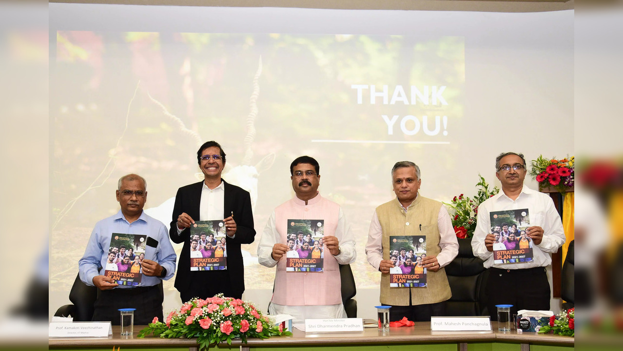 Shri Dharmendra Pradhan, Hon’ble Education Minister, releases the IIT Madras Strategic Plan 2022-27 with Prof. V. Kamakoti (2nd L), Director, IIT Madras during an event in the campus today (19 Sep