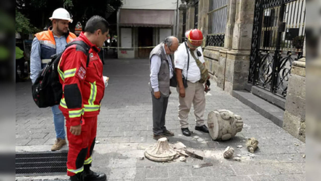 Major quake hits Mexico on anniversary of deadly tremors