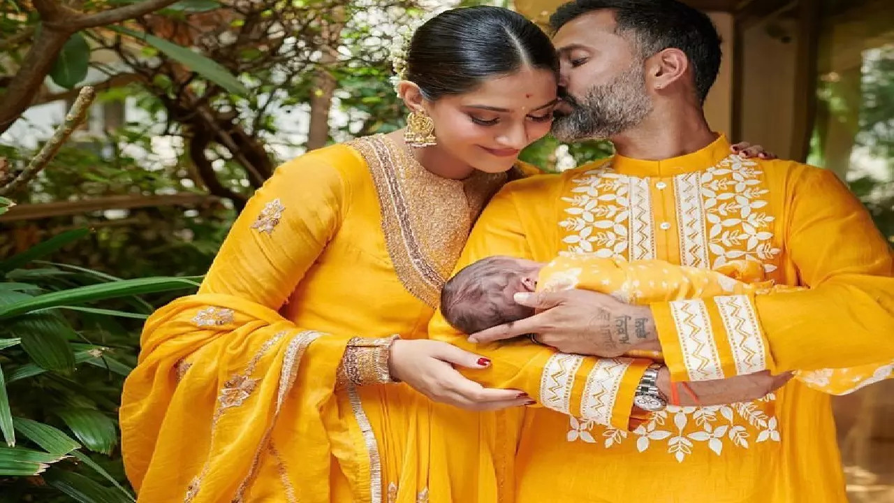 Sonam Kapoor with Anand Ahuka and son Vayu Kapoor Ahuja