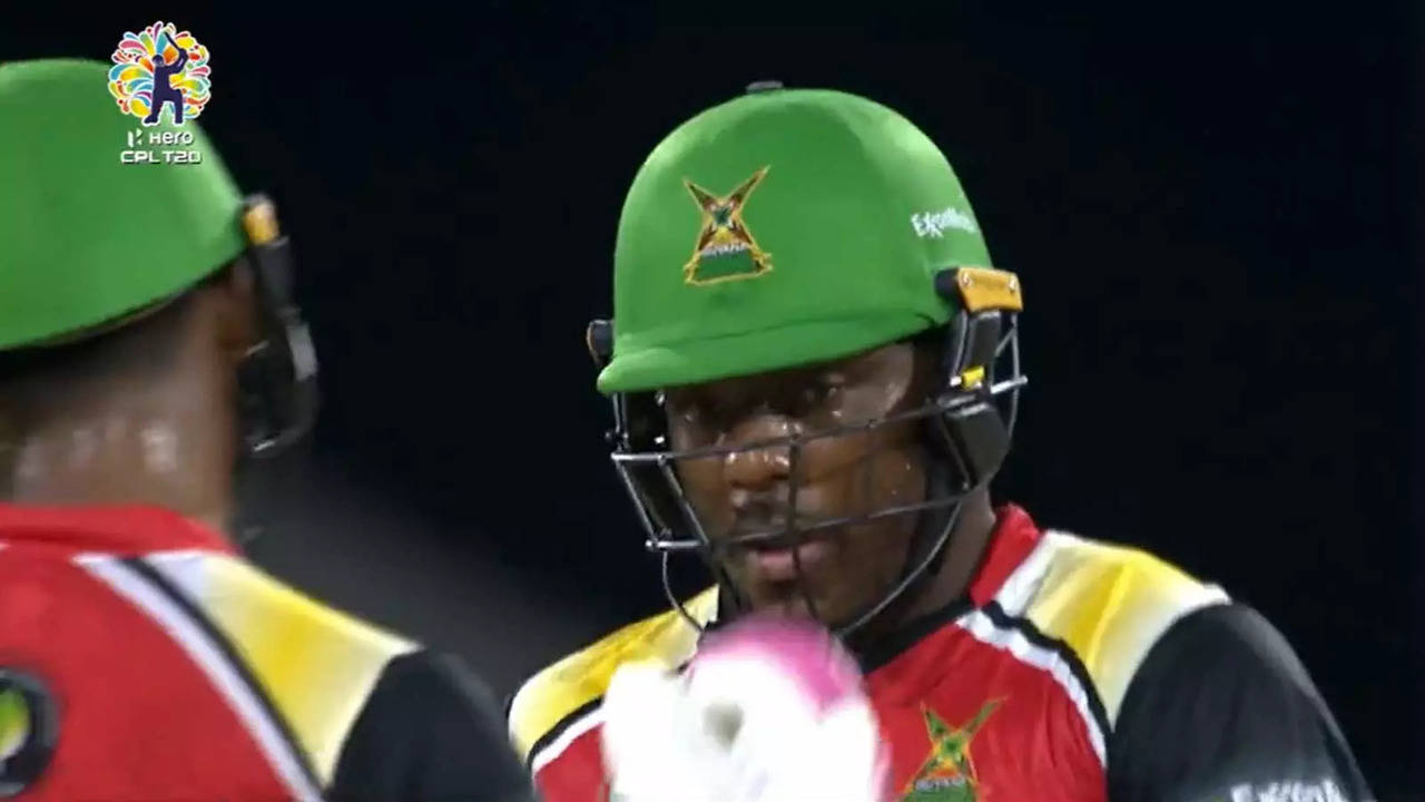 Odean Smith bagged 5 sixes in a single over of a CPL 2022 match