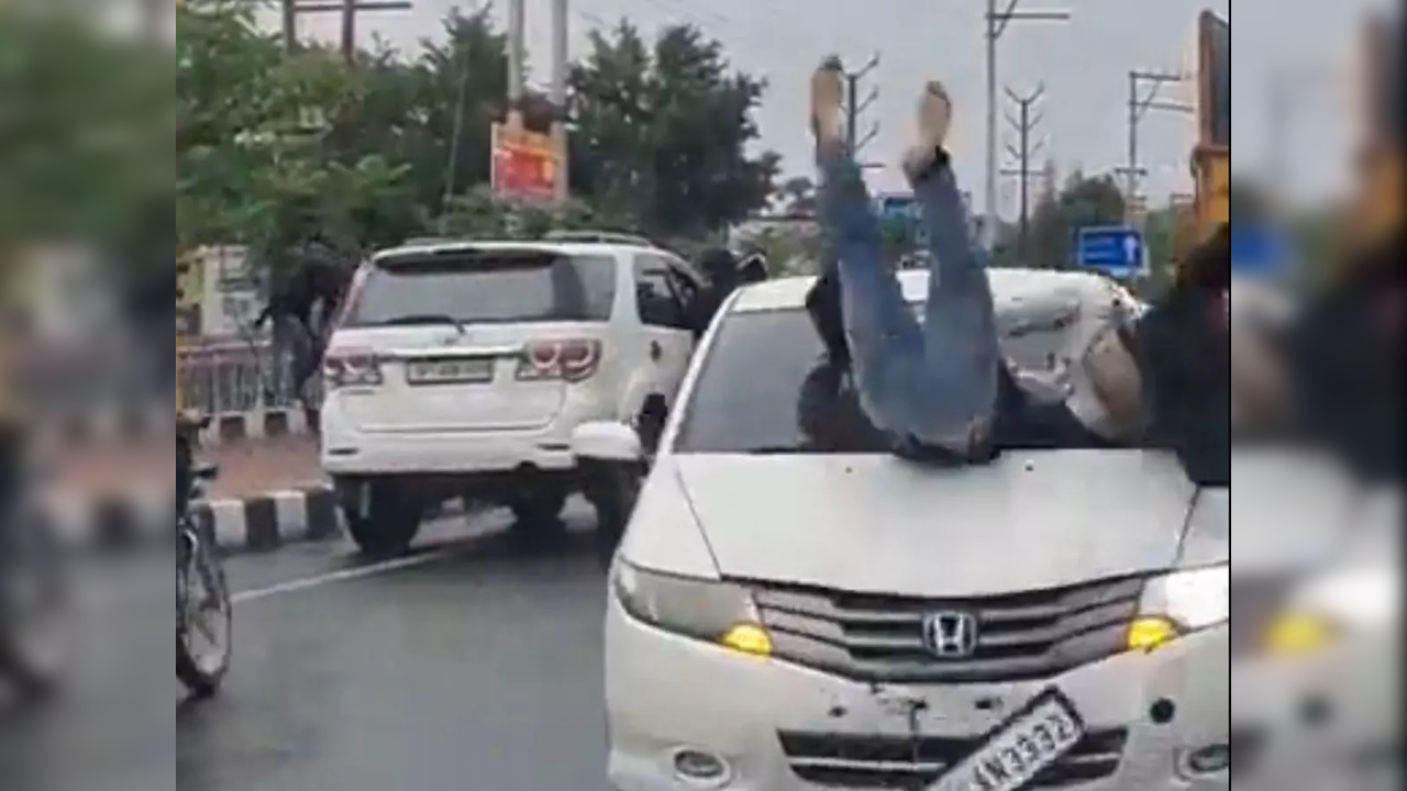 Speeding car sends Ghaziabad students flying, fight resumes instantly | Picture courtesy: Twitter/@Benarasiyaa