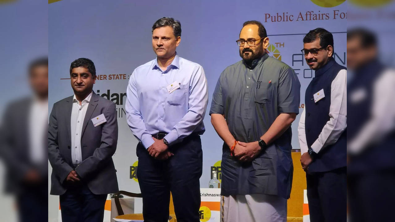 (Third from left) Minister of State for Skill Development & Entrepreneurship, Electronics & IT Rajeev Chandrasekhar. (Photo courtesy: Twitter)