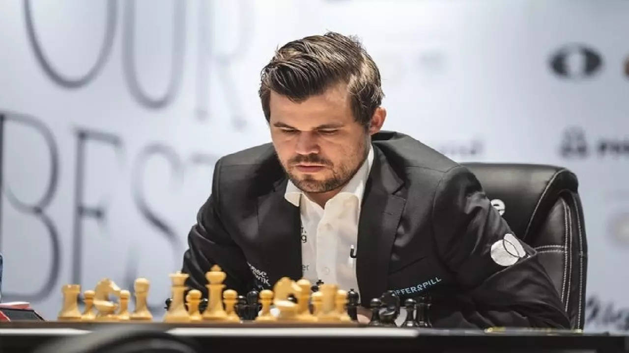 Magnus Carlsen Defeats Arjun Erigaisi In Opening Match Of Julius Baer ...