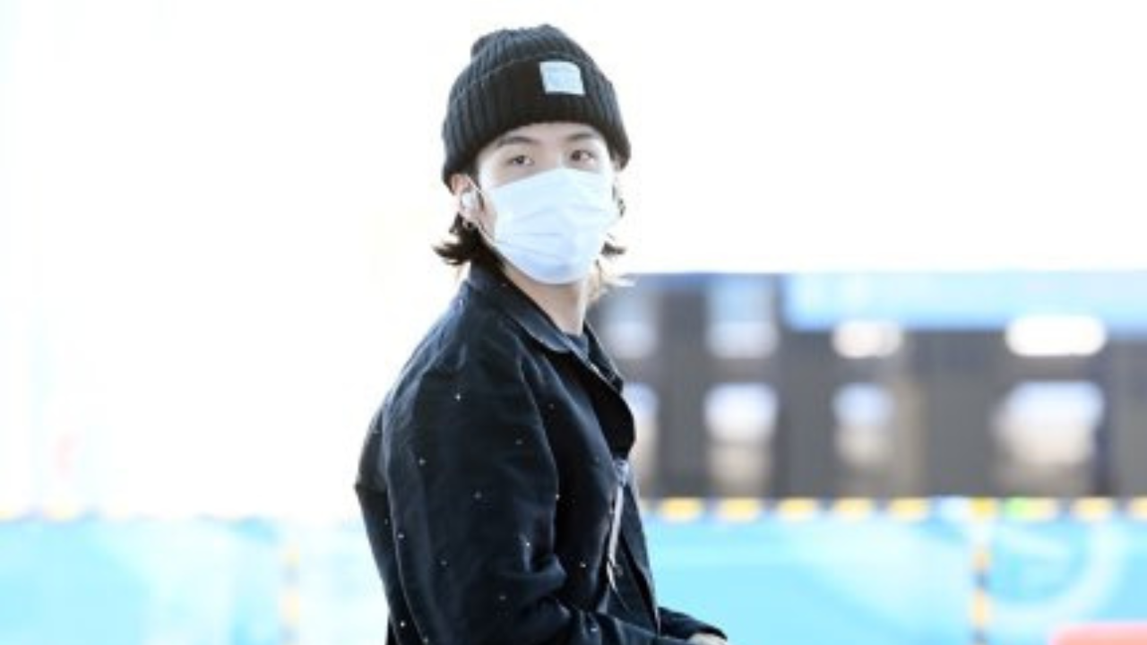 BTS Suga's Black Airport Fashion Looks - Kpop Korean Hair and Style