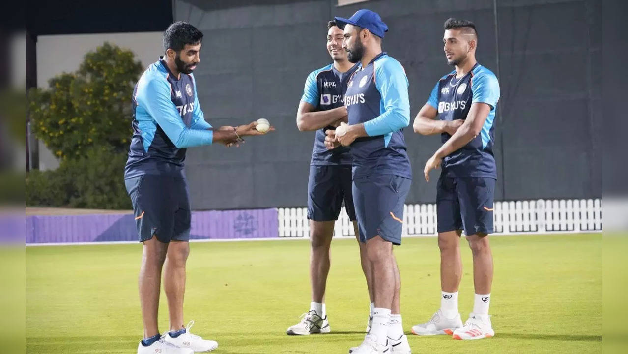 Mohammed Shami Jasprit Bumrah.