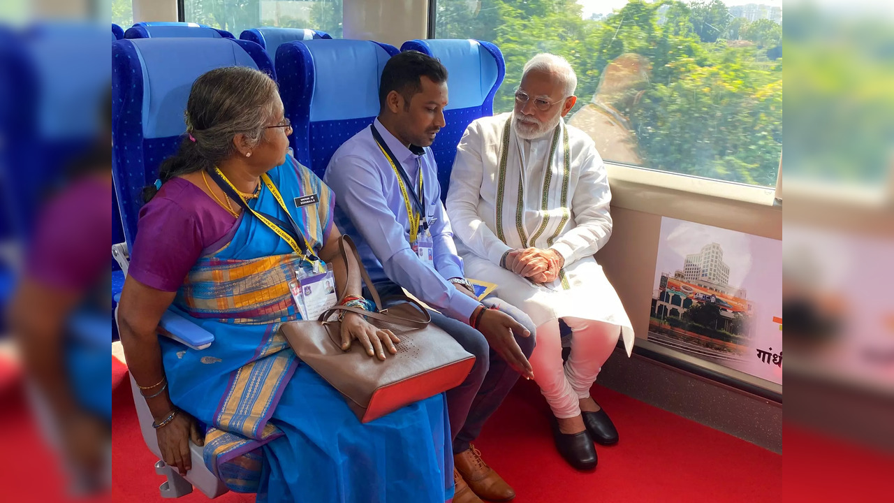 PM Modi on Vande Bharat train