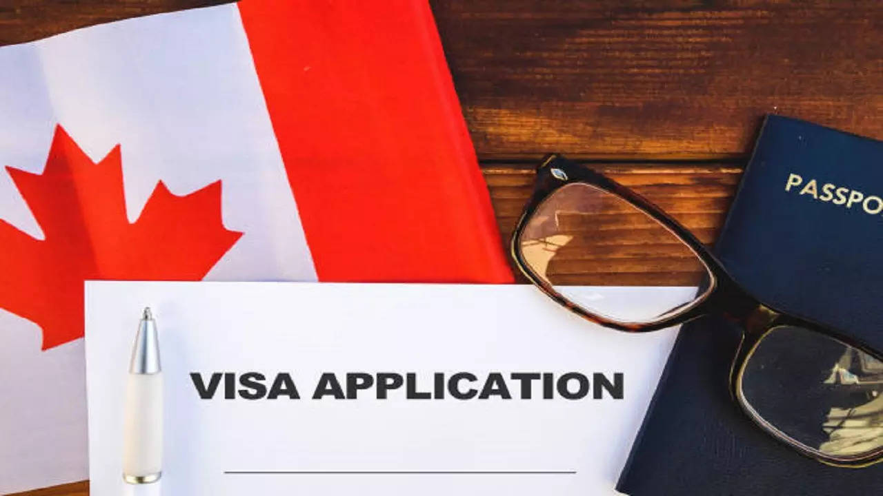 istockphoto-canada visa