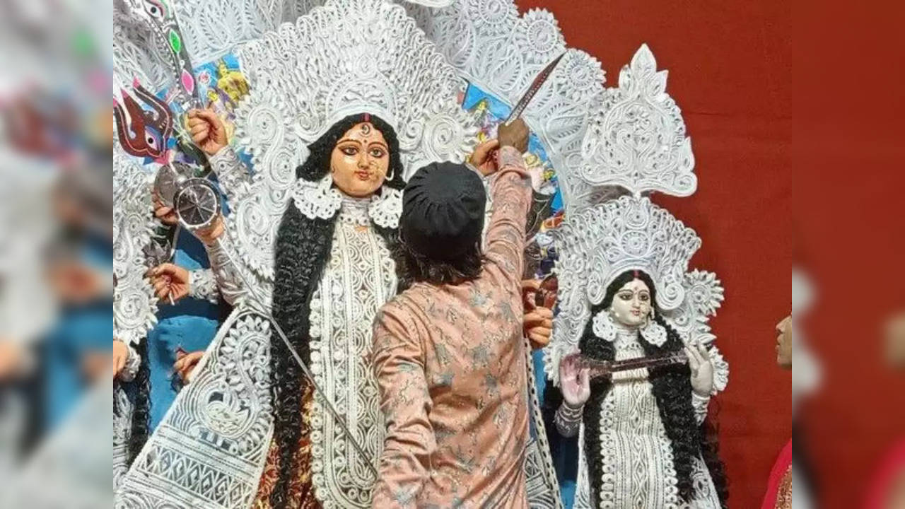 Muslims organise Durga Puja for Hindu neighbours showcasing brotherhood in Kolkata