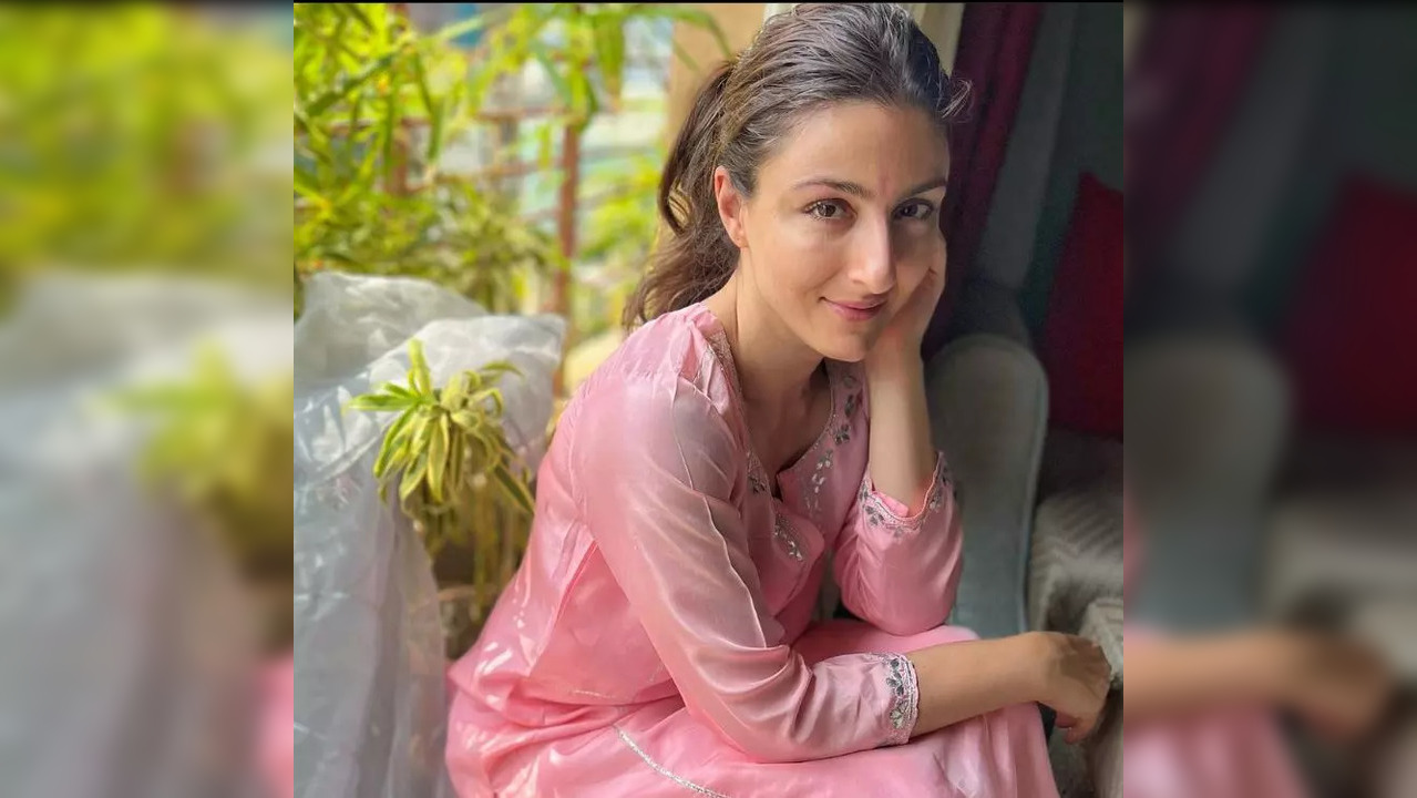 On the Tum Mile actress’s breakfast platter, proteins, carbohydrates and healthy fats come together – a meal that induces satiety, gives the cells energy and offers overall nourishment. (Photo credit: Soha Ali Khan/Instagram)