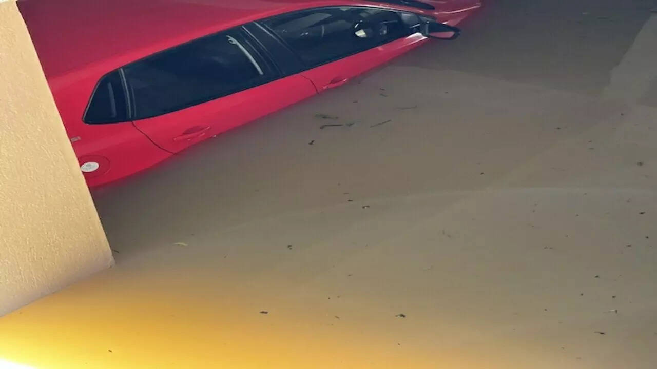 Bengaluru flood car