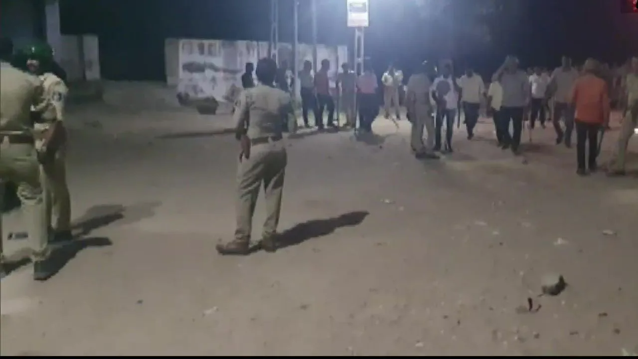 Stone pelting in Kheda