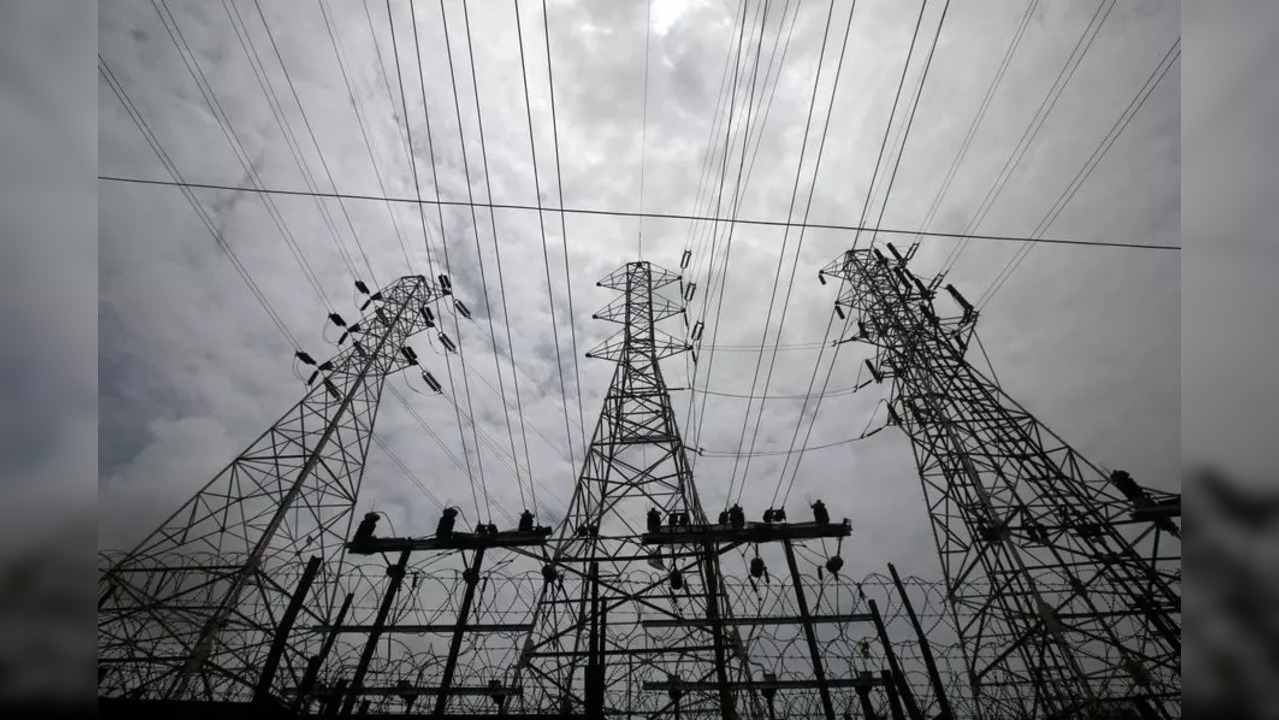 Grid failures leaves entire Bangladesh in dark