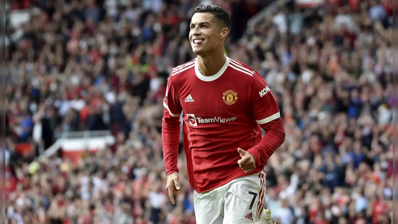 manchester united: Is Cristiano Ronaldo leaving Manchester United after  FIFA World Cup 2022? - The Economic Times