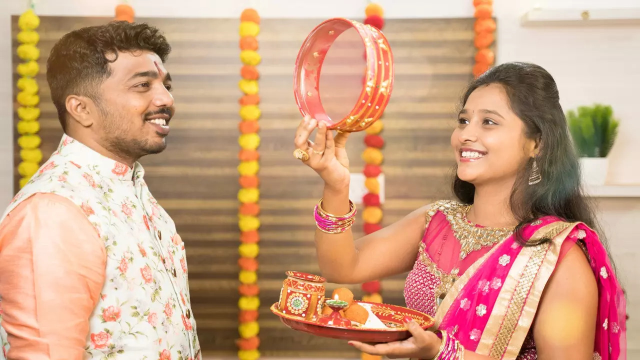 Karwa Chauth 2022 date shubh muhurat Chandrodaya time and upvas timings