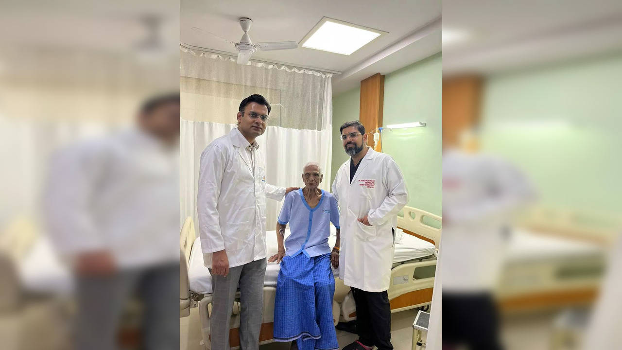 A 106-year-old man from Gorakhpur recently underwent surgery for an enlarged prostate gland at Faridabad’s Sarvodaya Hospital.