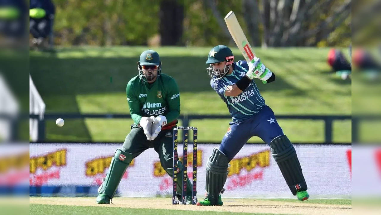 PAKISTAN vs BANGLADESH.